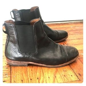 Sutro Footwear Sharon Hi Chelsea Black